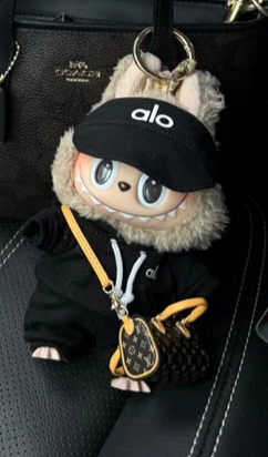 LABUBU – Alo Black Sweatsuit Edition (Collector’s Vinyl Figure)